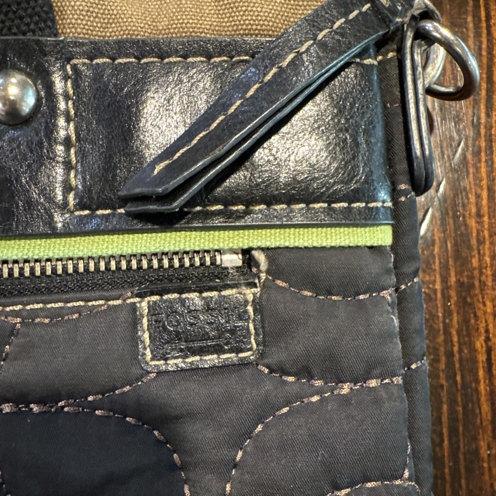 Fossil Multicolor Key-Per Floral Quilted Laptop Work Bag Padded Crossbody Handle - Picture 4 of 13